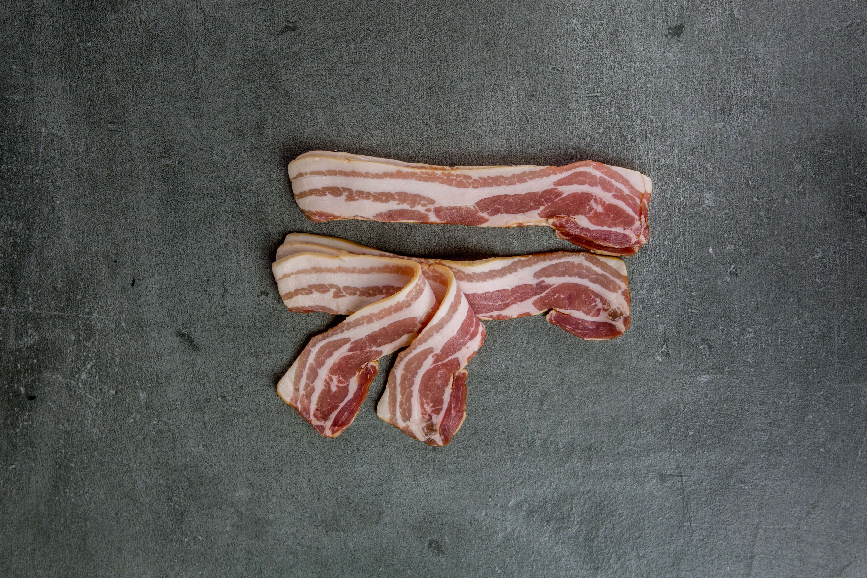 unsmoked streaky bacon