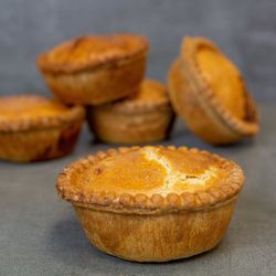 Ready To Bake Beef & Onion Pie