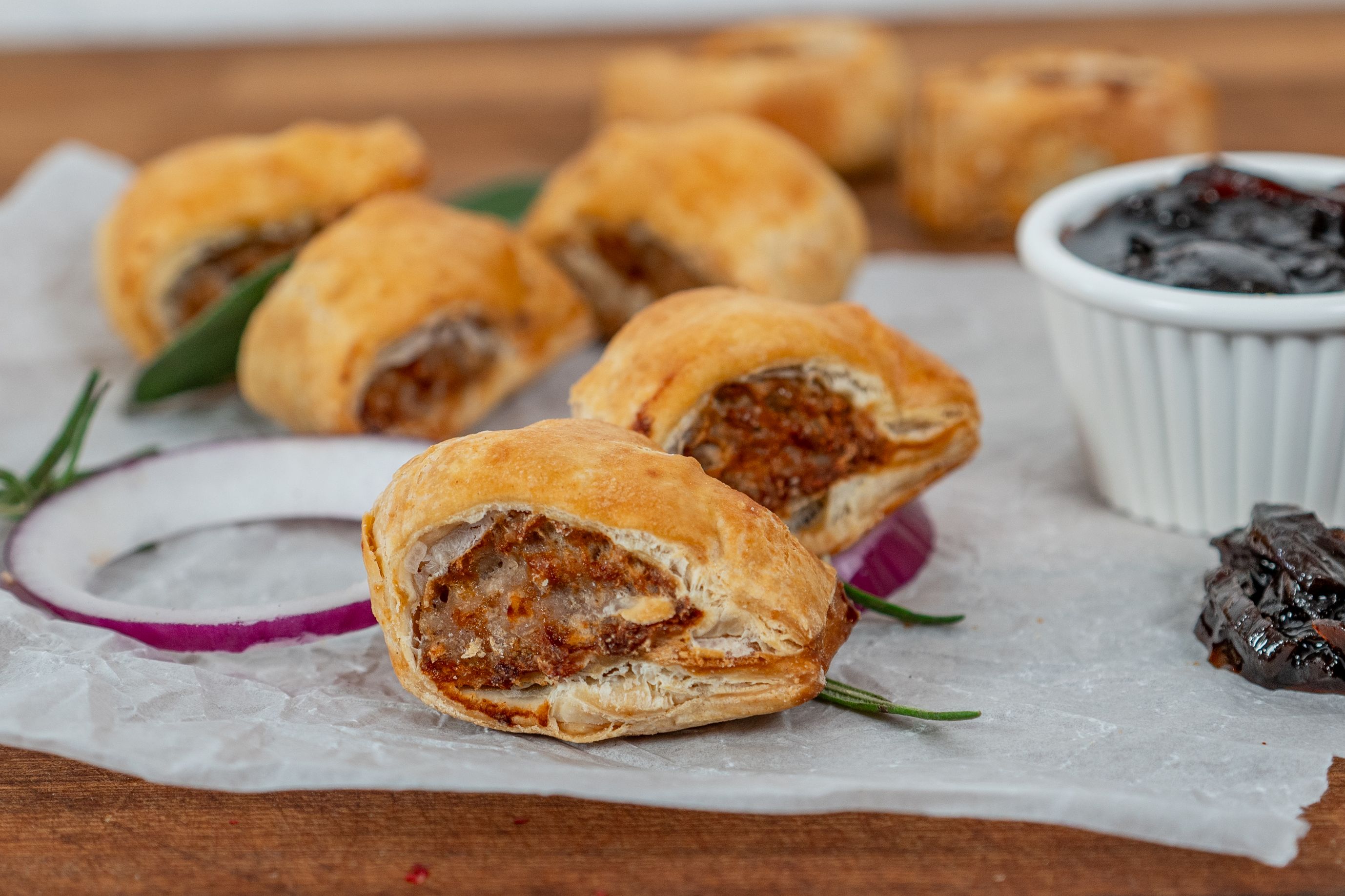 mini sausage rolls